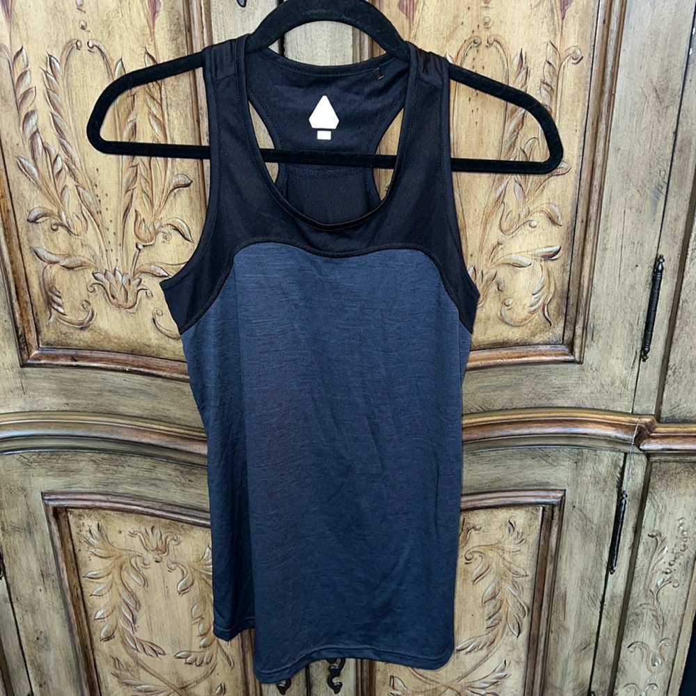 Bolle’ Racerback Tank